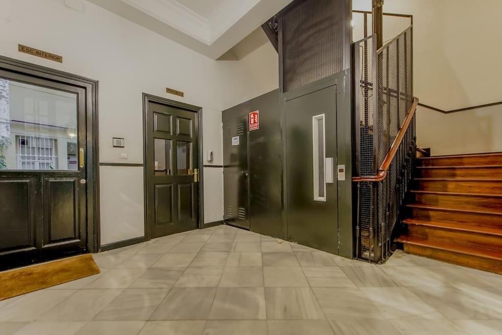 Modern Apt Para 6Px En La Plaza De Tirso De Molina 마드리드 외부 사진